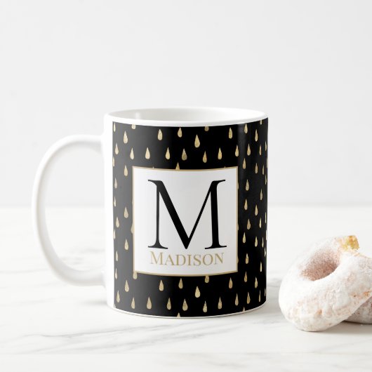 Black Gold Raindrop Modernes Trendy Monogram Kaffeetasse (Mit Donut)