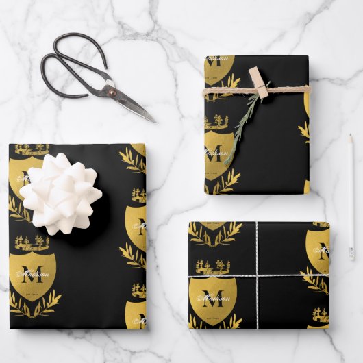Black & Gold Royal Emblem Shield Monogram Geschenkpapier Set (Vorderseite)