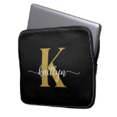 Black Gold Script Monogram Laptopschutzhülle (Vorderseite Links)