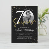 Black Gold Überraschung 70. Geburtstag Foto Einlad Einladung (Stehend Vorderseite)