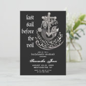 Black Gothic Mermaid Last Sail Veil Bachelorette Einladung (Stehend Vorderseite)