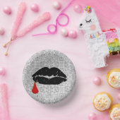 Black Gothic Vampire Kiss Vamp Pappteller (Party)