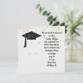 Black Graduation Cap mit Gold Confetti Einladung (Stehend Vorderseite)