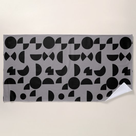 Black Gray Modern Elegantes geometrisches Tribal Strandtuch (Vorderseite)