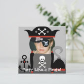 Black Haired Boy Party wie ein Pirate lädt ein Einladung (Stehend Vorderseite)