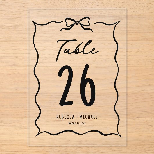 Black Hand Drawn Bow Wedding Acrylic Table Number Acryleinladungen (Vorderseite)