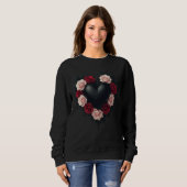 Black Heart And Wreath Of Black Roses Sweatshirt (Vorne ganz)