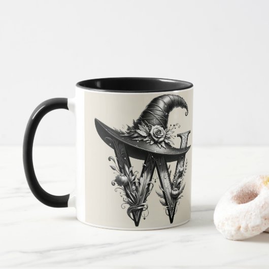 Black Hexenhutheft W Custom Initial Tasse (Mit Donut)