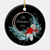 Black Holiday Wreath Personalisiert Keramik Ornament (Hinten)