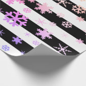 Black Holographic Christmas Snowflake Pattern Geschenkpapier (Ecke)