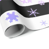Black Holographic Christmas Snowflake Pattern Geschenkpapier (Rolleneckpunkt)