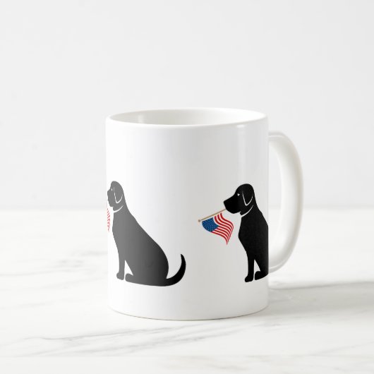 Black Lab American Flag Patriotic USA Tasse (VorderseiteRechts)