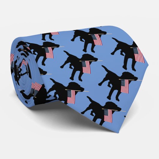 Black Lab Hund mit amerikanischer Flagge, 4. Juli Krawatte (Gerollt)
