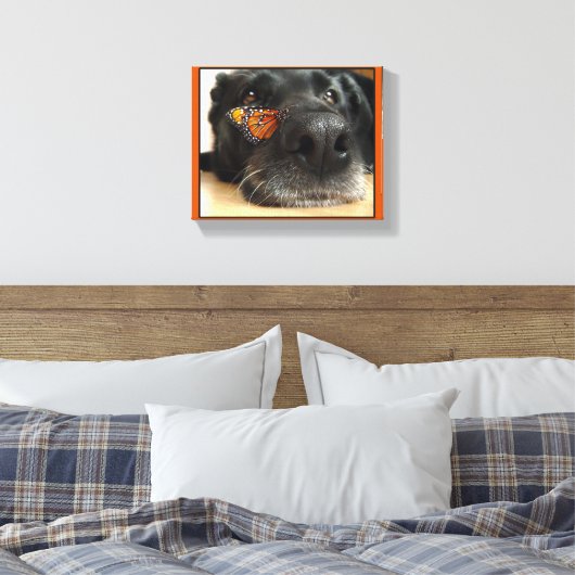 BLack-Labor-Hund mit Schmetterling Leinwanddruck (Insitu (Schlafzimmer))