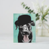 Black Labrador in Bowler Hat Postkarte (Stehend Vorderseite)