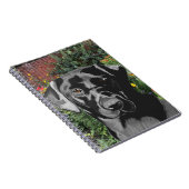 Black Labrador in Garden Notizblock (Rechte Seite)