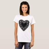 Black Lace Heart T-Shirt (Vorne ganz)
