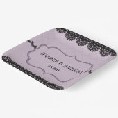 Black Lace on Soft Lavender Custom Wedding Pappteller (Gewinkelt)