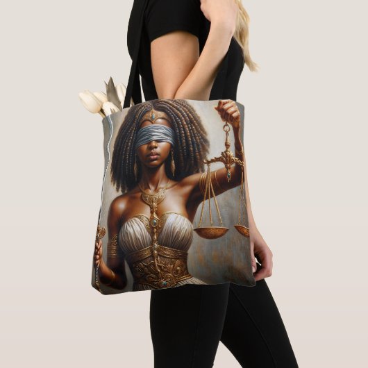 Black Lady Justice Holding Scales and Sword Art Tasche (Von Nahem)