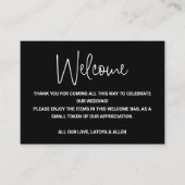 Black Lässig Script Wedding Begrüßungskörbe Platzkarte (Vorderseite)