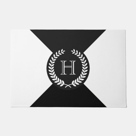 Black Laurel Wreath Monogram Fußmatte (Vorderseite)