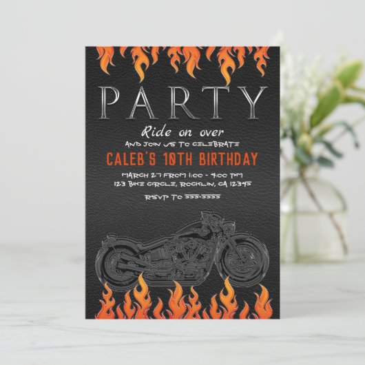 Black Leather Orange Flames Motorrad-Party Einladung (Stehend Vorderseite)