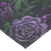 Black Lila Floral Elegante Wedding Gothic Tischdecke (Schrägansicht)