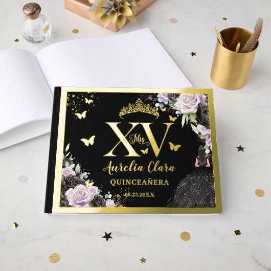 Black Lila Floral Quinceañera Quince 15 XV Gold Gästebuch (Vorderseite offen)