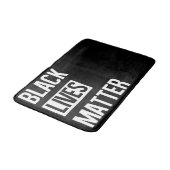 Black Lives Materie Badematte (Schrägansicht)