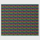 Black Lives Materie Regenbogentypografie schwarz Geschenkpapier (Flach)