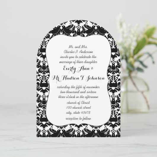 Black Lovebird Damask Wedding Einladung (Stehend Vorderseite)