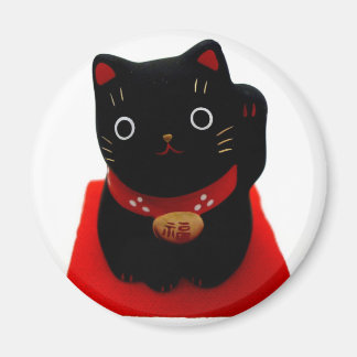 Black Maneki Neko auf einem roten Teppich Magnet