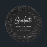 Black Mathematics High School Graduate Party Pappteller<br><div class="desc">Einfache und elegante schwarze Mathematik-Abschluss-Papier-Teller mit einem schönen Script-Schriftart. Großer Absolvent der High School oder Uni. Illustriert und entworfen von Patricia Alvarez.</div>