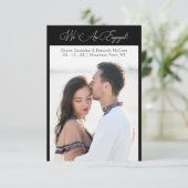 Black Minimalist Personalized Photo Elegant Script (Stehend Vorderseite)