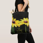 Black Mit Augen Susan Blume Wine tasting in der Fa Tasche (Von Nahem)