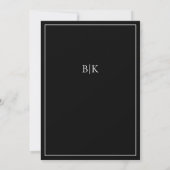 Black Modern Bold Monogram Typografy Wedding Einladung (Rückseite)