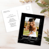 Black Modern Elegante Script Foto Graduation Party Postkarte
