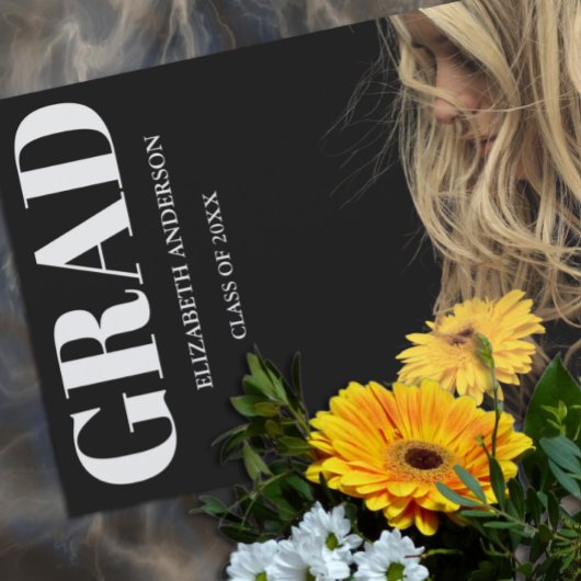 Black Modern Minimalist Graduation Ankündigung