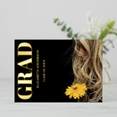 Black Modern Minimalist Graduation Announcement Folieneinladung (Stehend vorne)