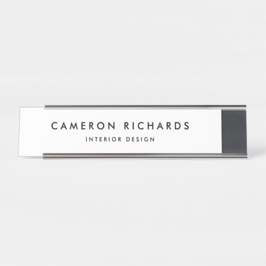 Black Modern Minimalist Typography Personalized Schreibtischnamensplakette (Vorderseite )
