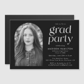 Black Modern Minimalistisch Foto Graduation Party Magneteinladung (Vorne/Hinten)