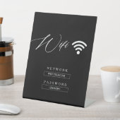 Black Modern Minimalistisch WiFi Password Wedding Sockelschild (In SItu)