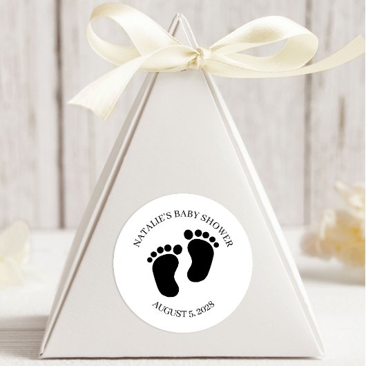 Black Modern Simple Script Baby Shower Runder Aufkleber