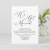 Black Modern Simple Script Wedding Just Married Einladung (Stehend Vorderseite)