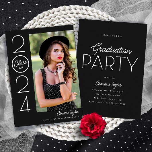 Black Modern Typografy Foto Graduation Party Einladung