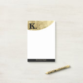 Black Monogram Initial on Gold Foil Luxury Post-it Klebezettel (Auf Schreibtisch)