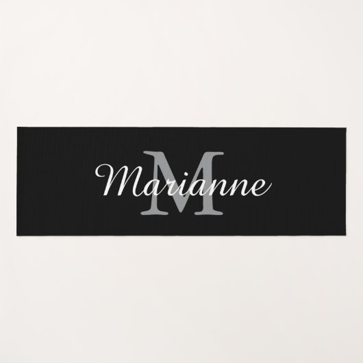 Black Monogram Name and Initial Personalized Yogamatte (Vorderseite (Horizontal))