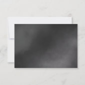 Black Moody Gothic Blume & Mist QR Code RSVP Karte (Rückseite)