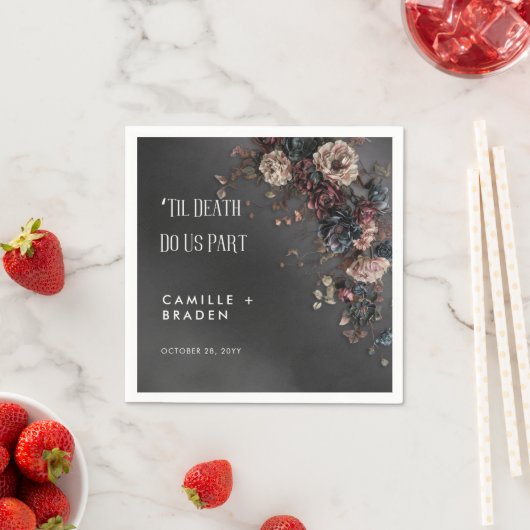 Black Moody Gothic Blume & Mist Wedding Serviette (Beispiel)