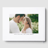 Black Mr. und Mrs. Rustic Calligraphy Foto Wedding Gästebuch (Rückseite)